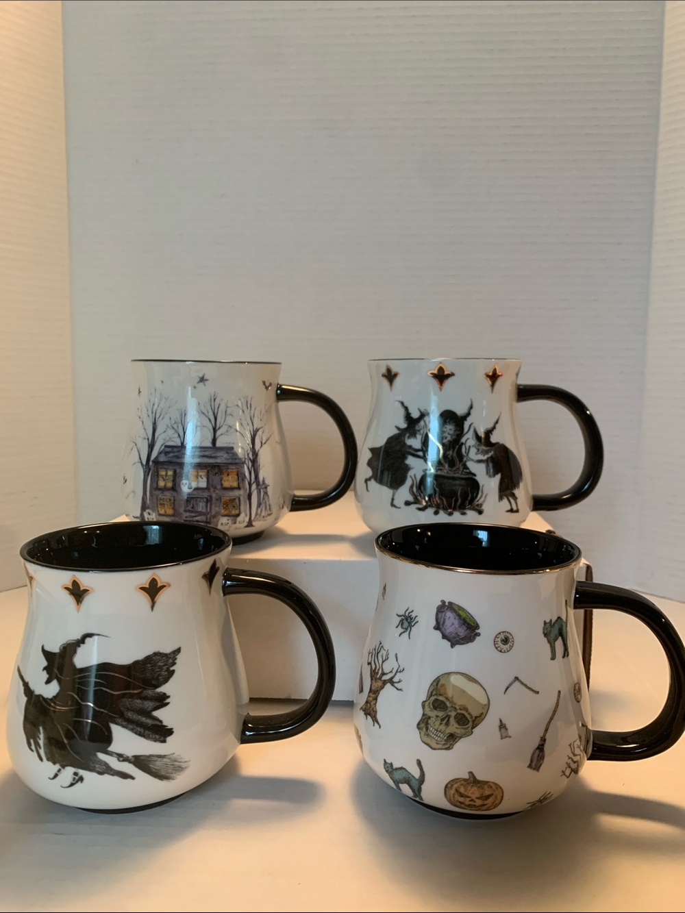 Potter’s Studio Halloween Mug Haunted House Skull Cat Flying Witch Witches Brew